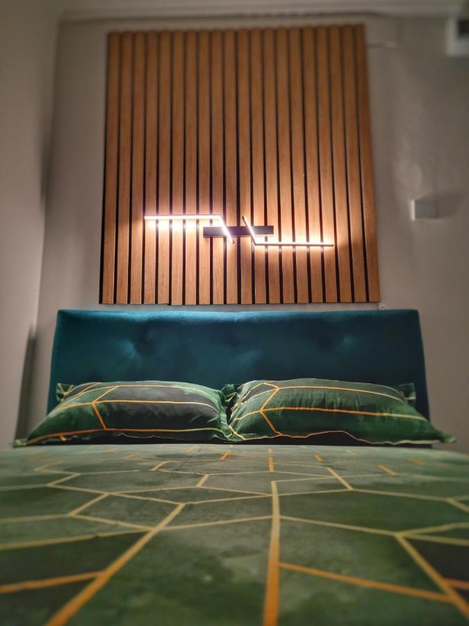 דירות בוקרשט 15. Little Studio מראה חיצוני תמונה